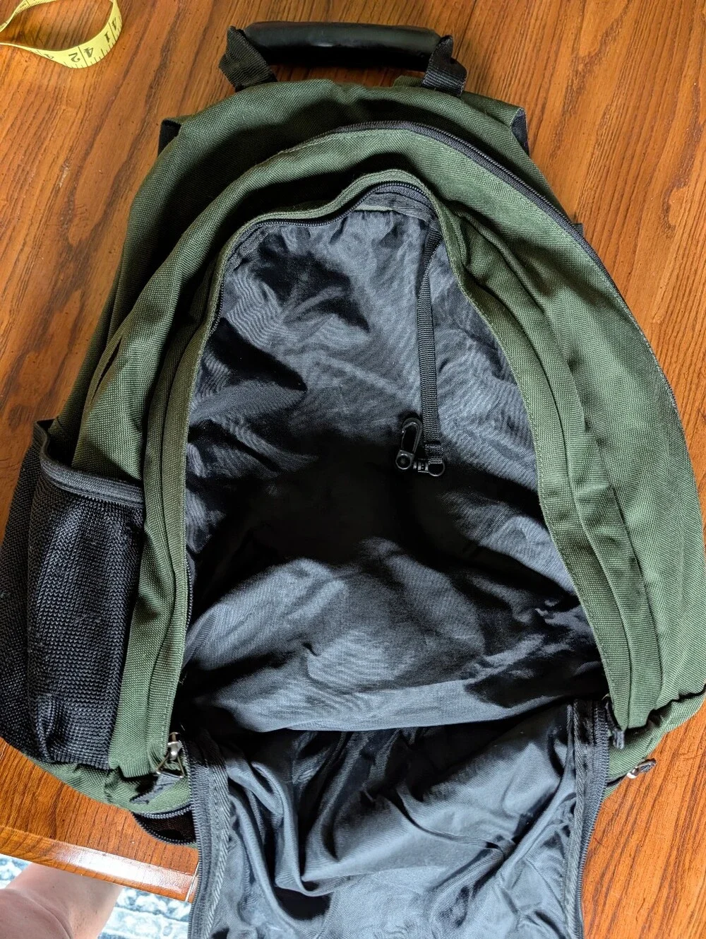 Lands' End Backpack Green Laptop School Travel Hiking Book Bag Gently Loved